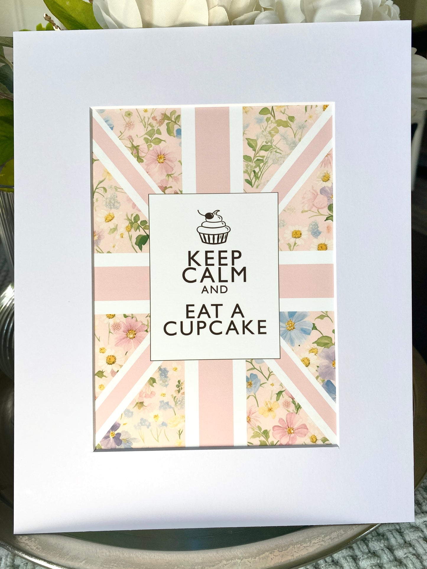 Keep Calm and Eat a Cupcake Daisy Floral Art Print